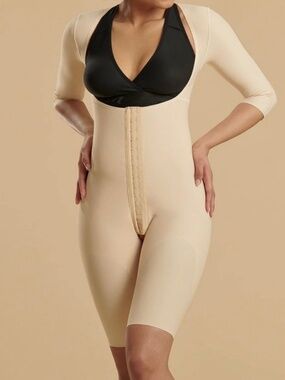 NEW - Marena Reinforced Bodysuit with Sleeves - Small, Black